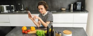 No caigas en las dietas milagro para perder peso, ¡aprende a comer de forma saludable!